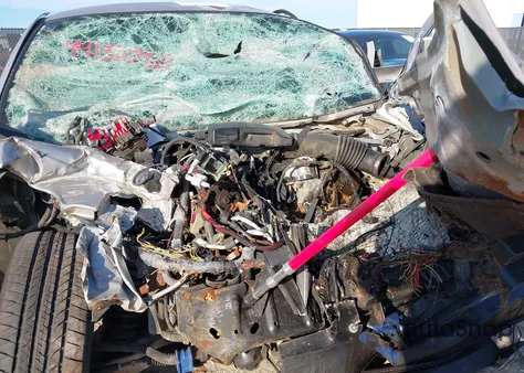 2004 Ford Crown Victoria Lx z USA, uszkodzony, nr VIN 2FAFP74W54X168324